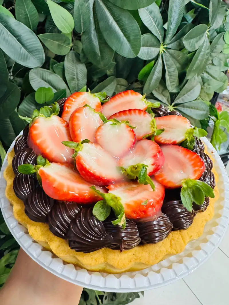 Torta de morango com chocolate